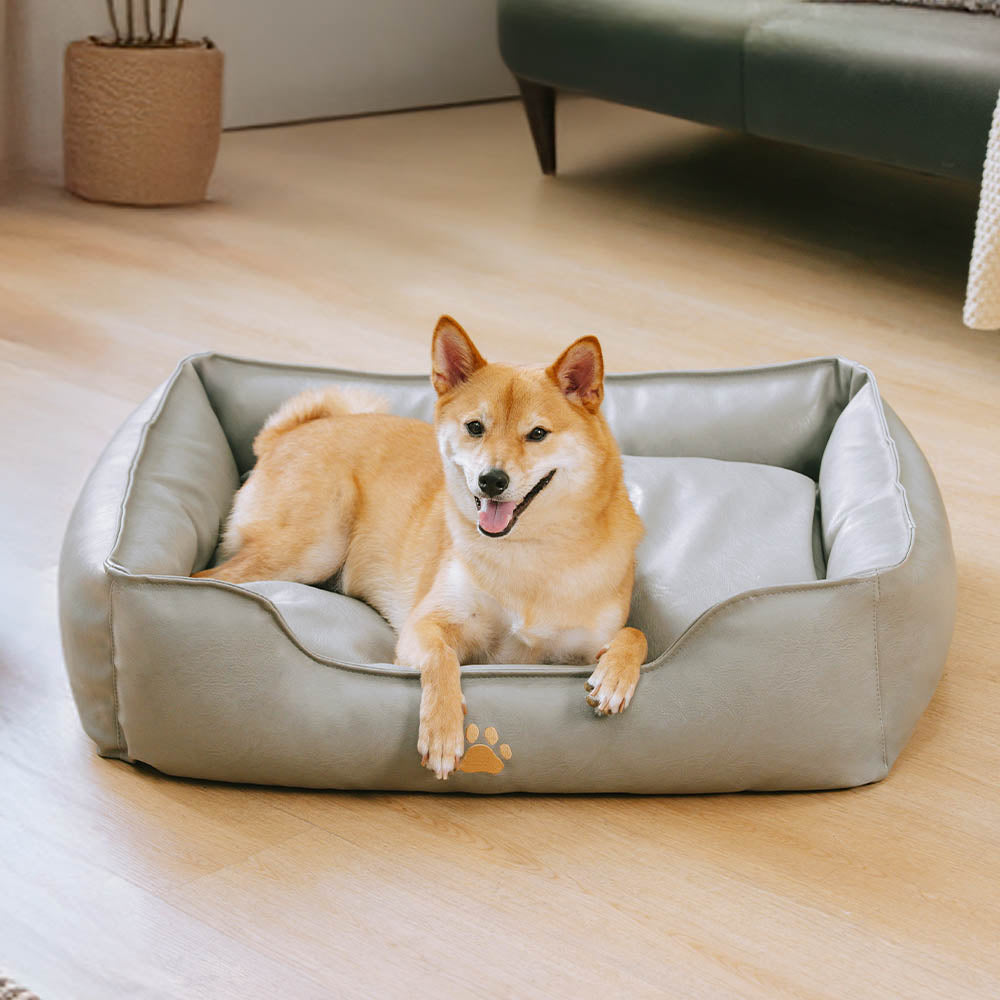 Letto per cani in pelle ecologica impermeabile, rimovibile e di lusso.