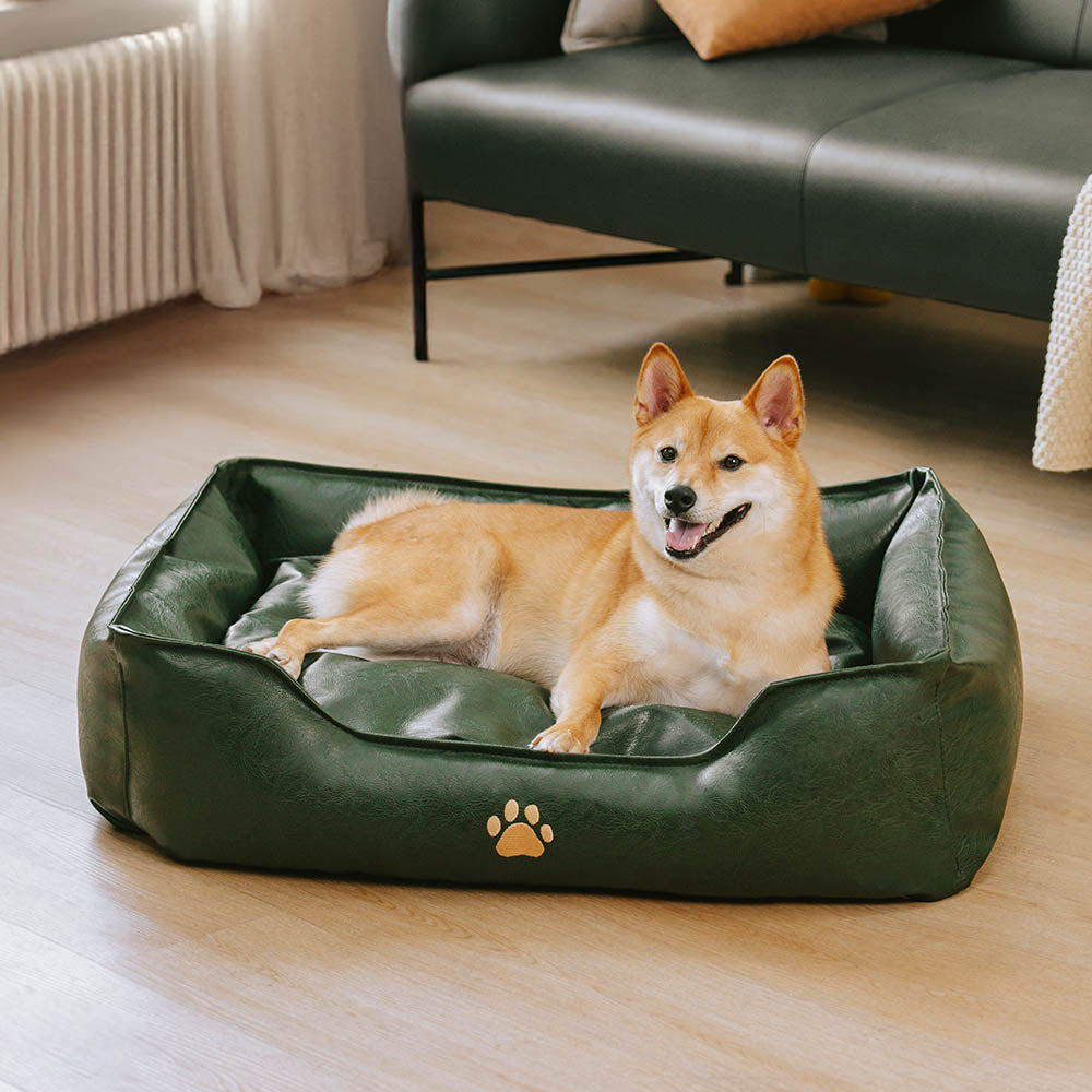 Letto per cani in pelle ecologica impermeabile, rimovibile e di lusso.