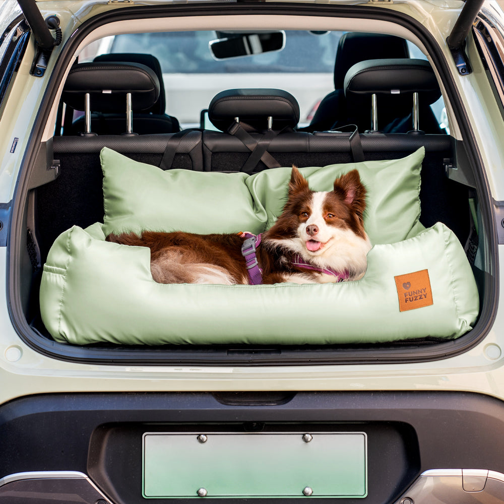 Cuscino da viaggio per la sicurezza impermeabile per cani di taglia media e grande per il sedile posteriore dell'auto
