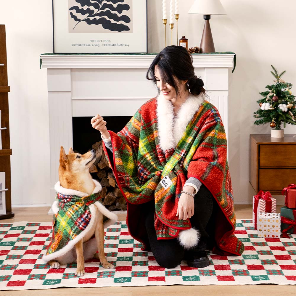 Poncho Classico a Quadri Caldo per Umani e Cani - Compagni Festivi