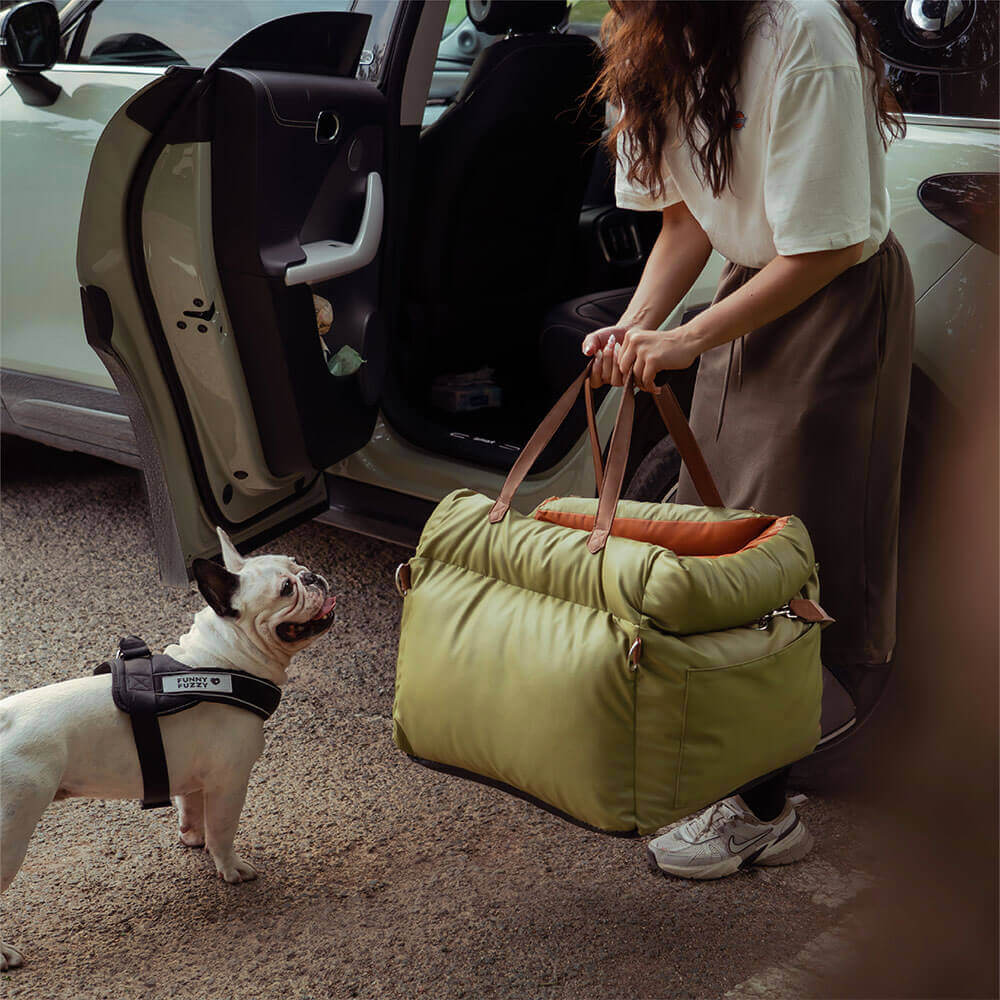 Seggiolino Auto Rialzato Deluxe per Cani in Ecopelle - Urban Voyager