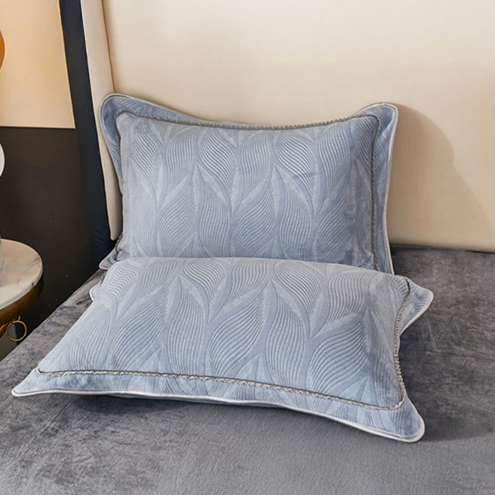 Set di Lenzuola in Velluto di Latte con Motivo Botanico Elegante