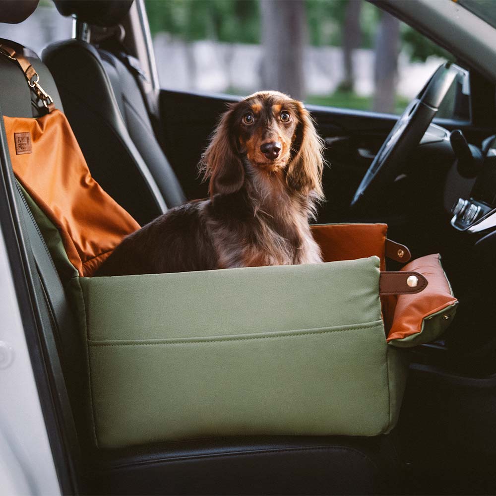 Seggiolino per cani elevato in ecopelle deluxe - Urban Voyager