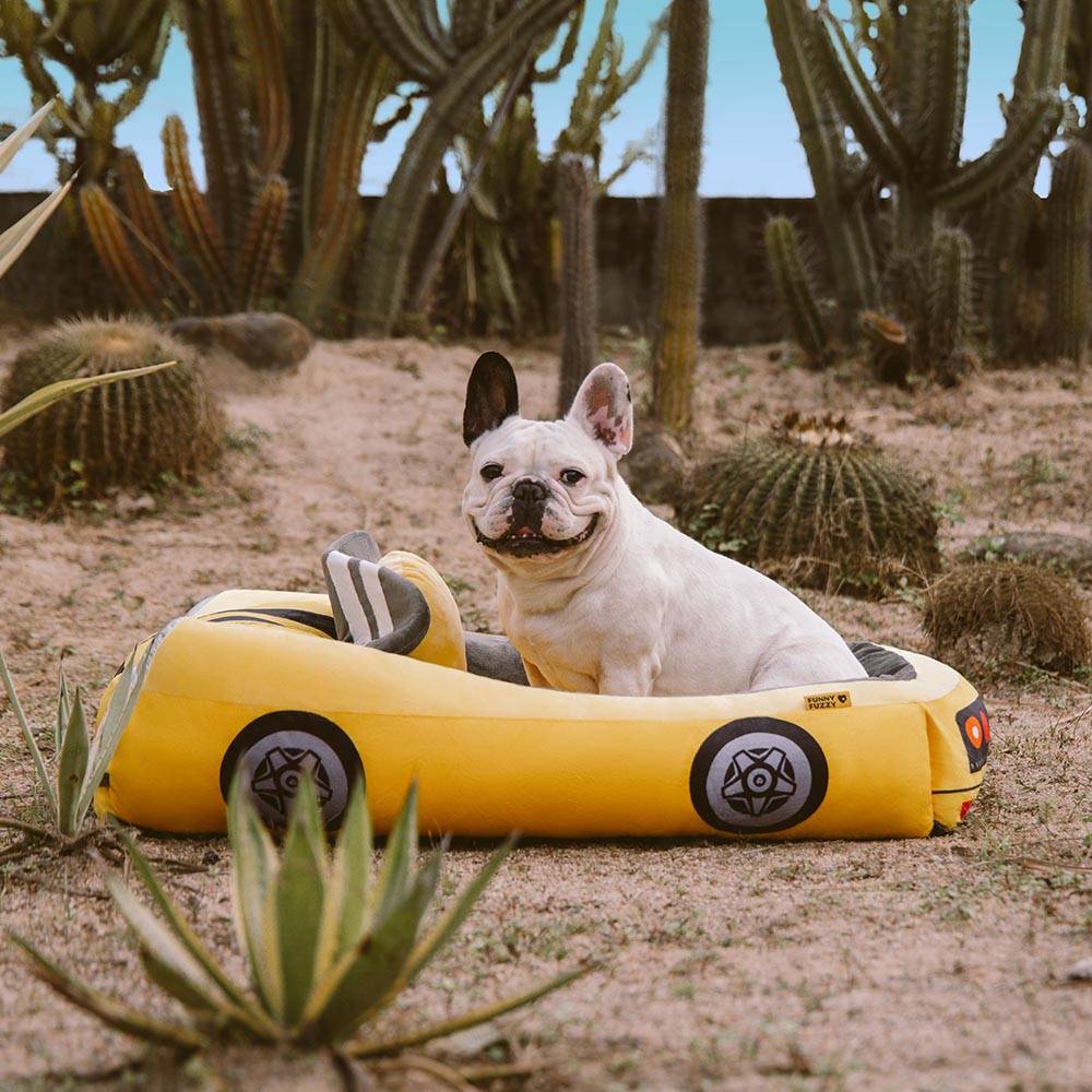 Letto per animali in peluche a forma di auto da corsa convertibile classica - Fast&Fur