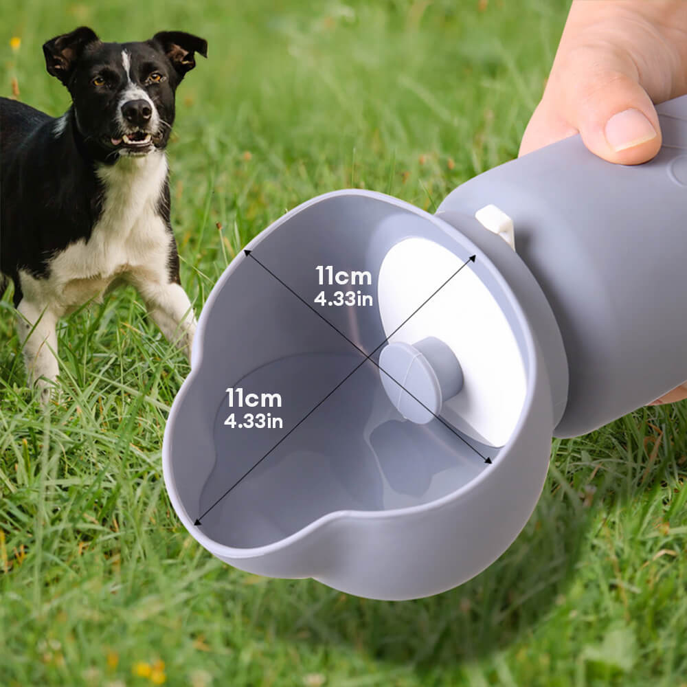 Bottiglia d'acqua per animali domestici in silicone morbido, pieghevole, portatile e sigillata per esterni.
