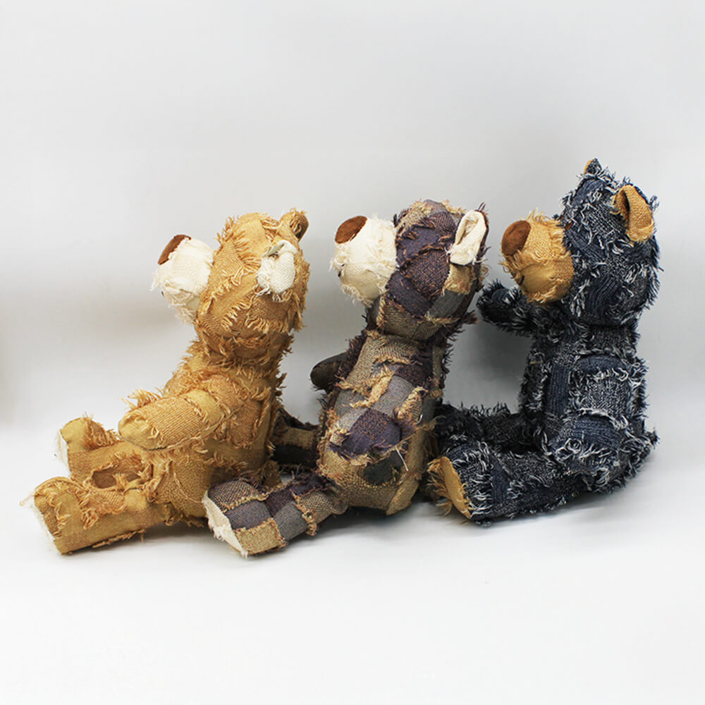 Giocattolo per cani in denim rustico, morbido, resistente, masticabile e con squittio a forma di orso.