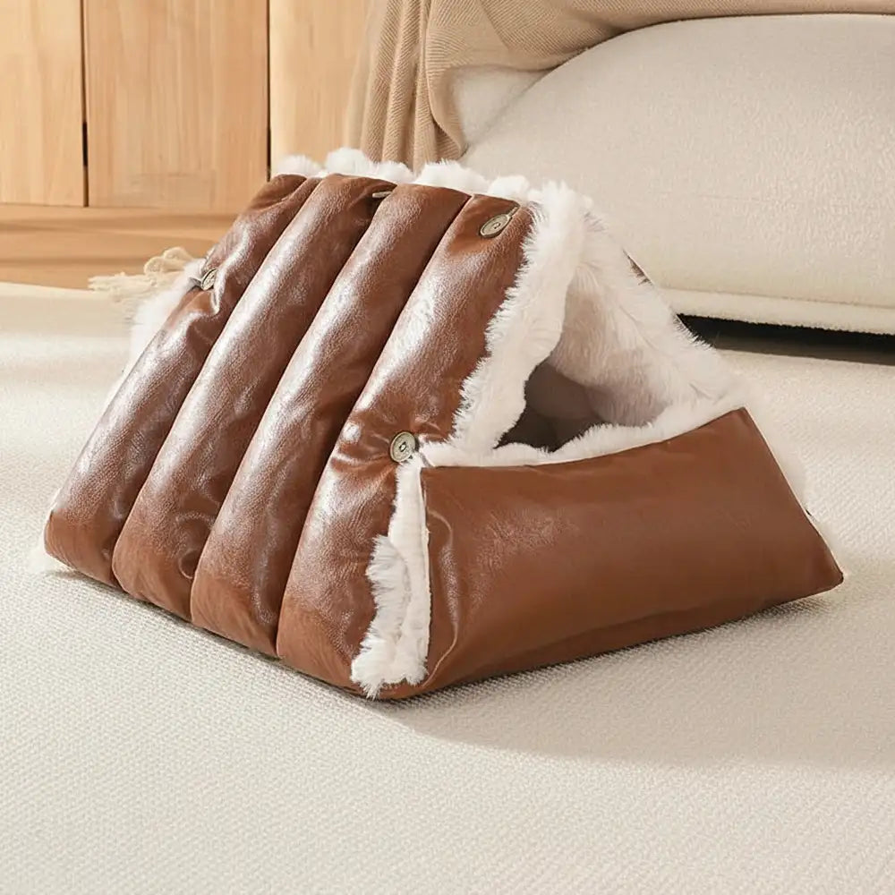 Letto per cani in pelle sintetica vintage multifunzionale, seggiolino auto per cani convertibile.