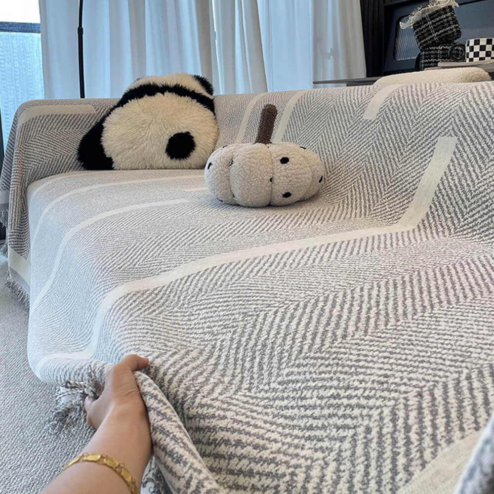 Copertura per divano in chenille frangiata con motivo a chevron
