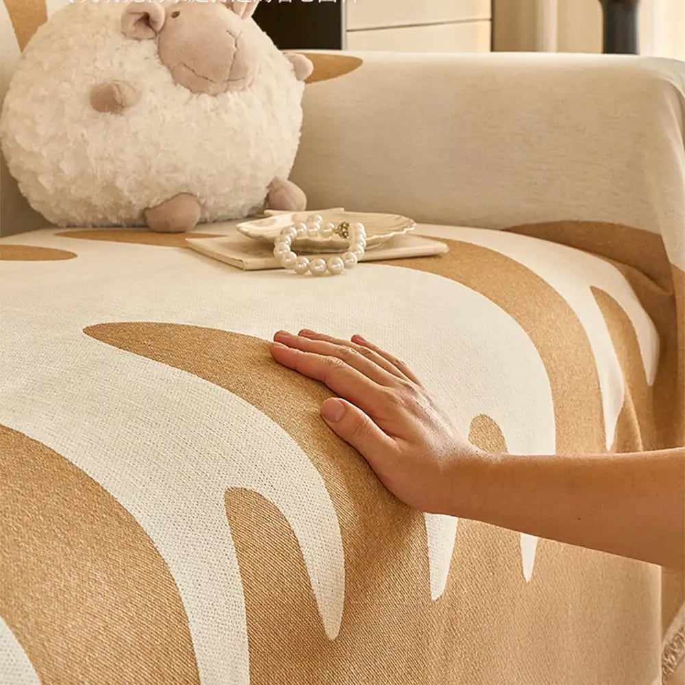 Copertura per divano universale multifunzionale a copertura totale in chenille Wave Gelato per tutte le stagioni