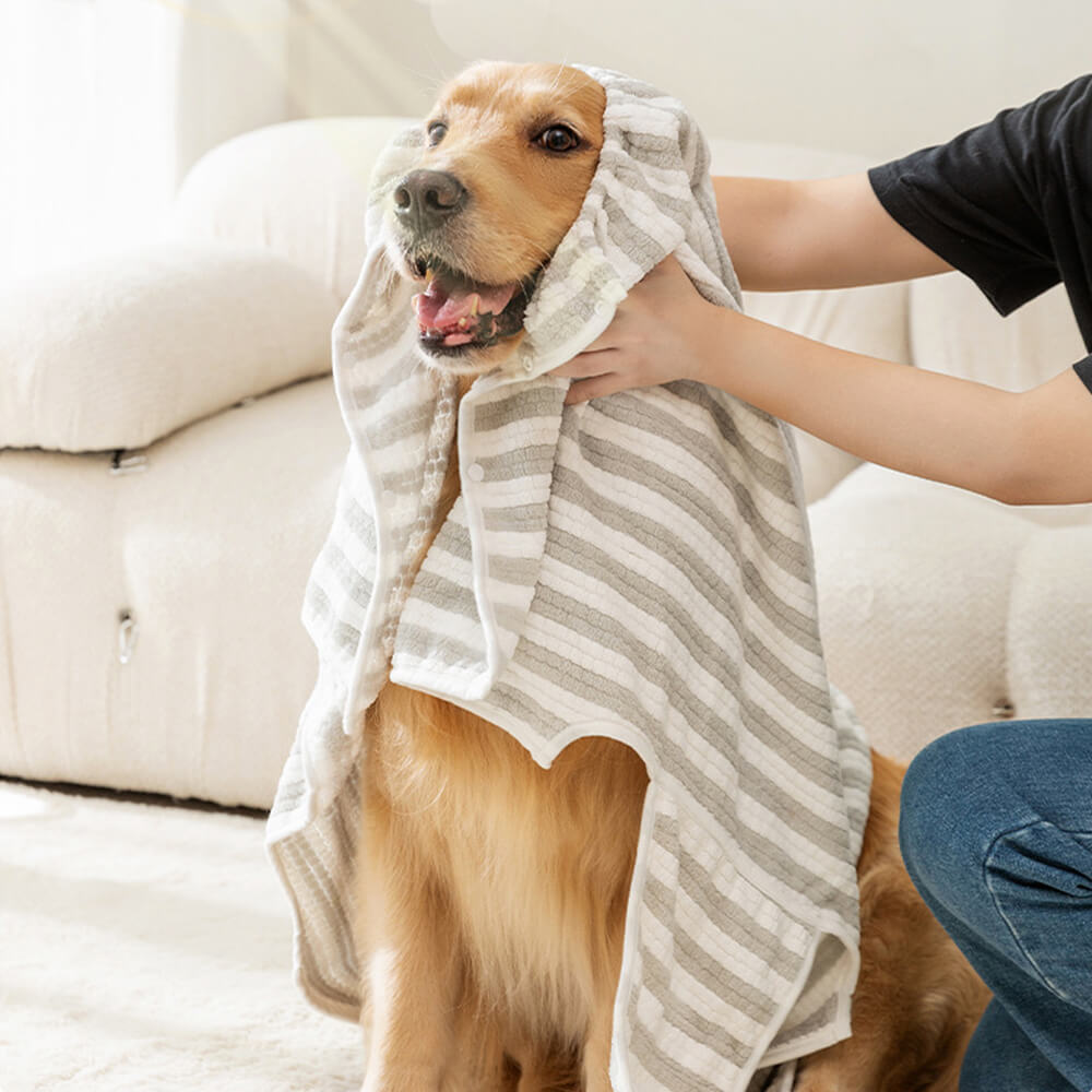 Accappatoio asciugamani per cani multicolore, assorbente, spesso, grande e delicato sulla pelle.