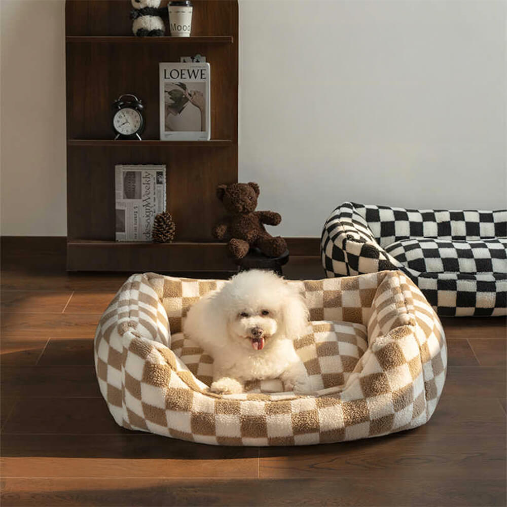 Divano per cani alla moda a scacchi, caldo, rimovibile e lavabile.