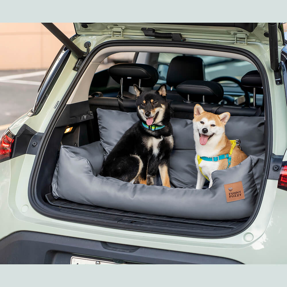 Cuscini di sicurezza per viaggi in auto per cani di taglia media e grande per il sedile posteriore.