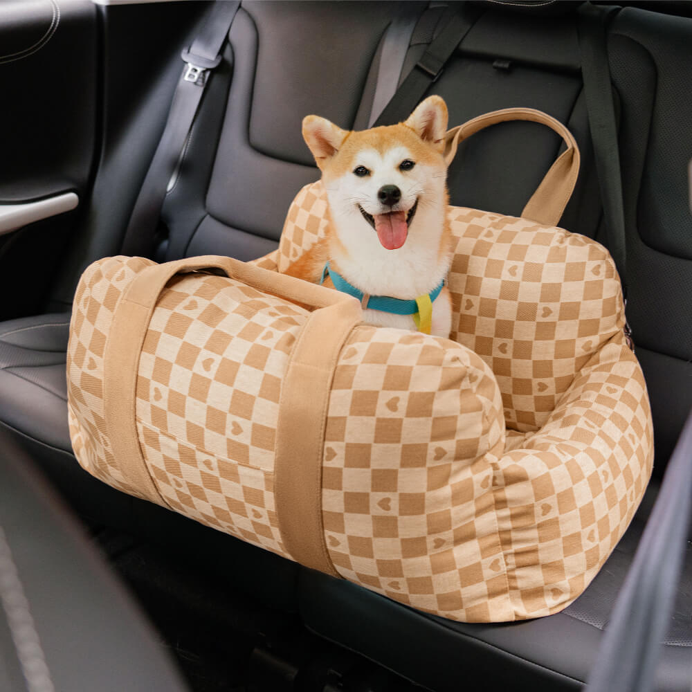 Letto per auto a forma di cuore vintage a scacchi per cani