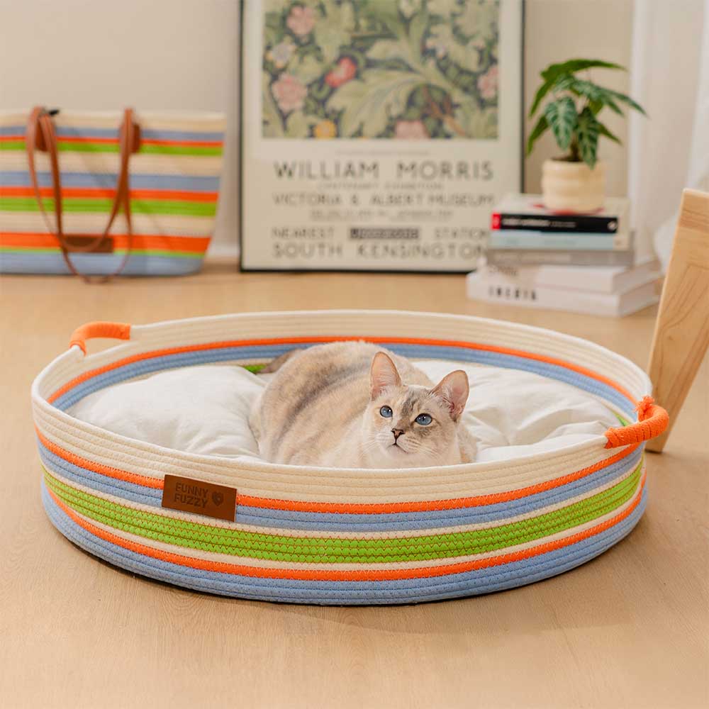 Letto per gatti calmante a strisce artigianale - Nido senza tempo