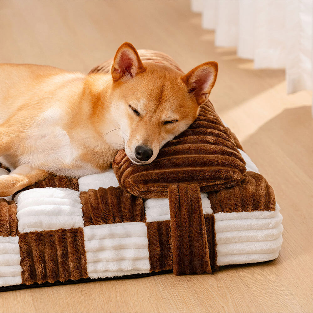 Letto per cani ortopedico con cuscino in peluche fatto a mano a forma di scacchiera