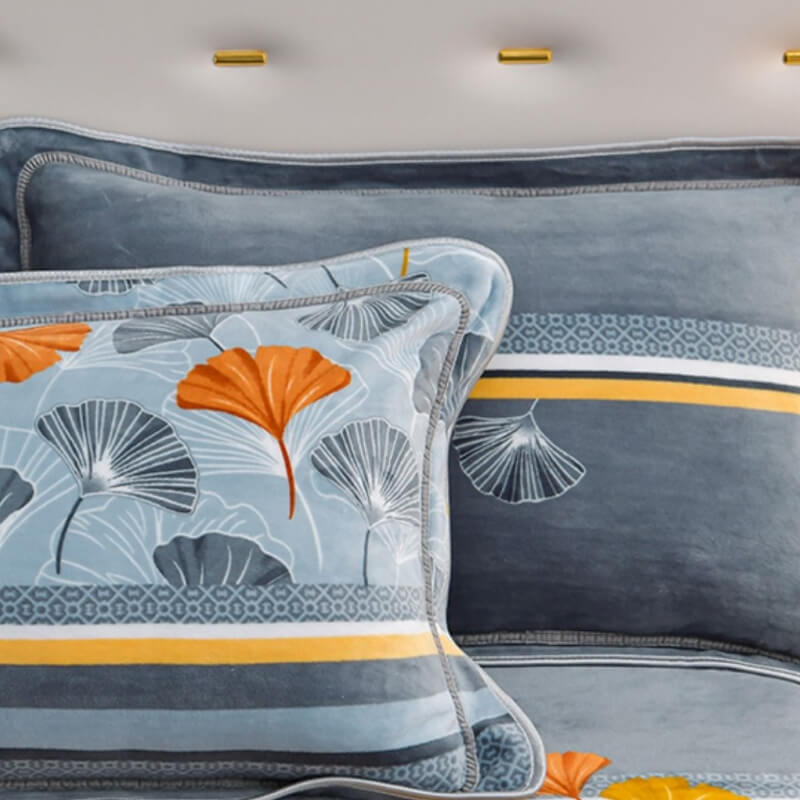 Set di lenzuola in velluto floreale domestico e confortevole con gonna da letto