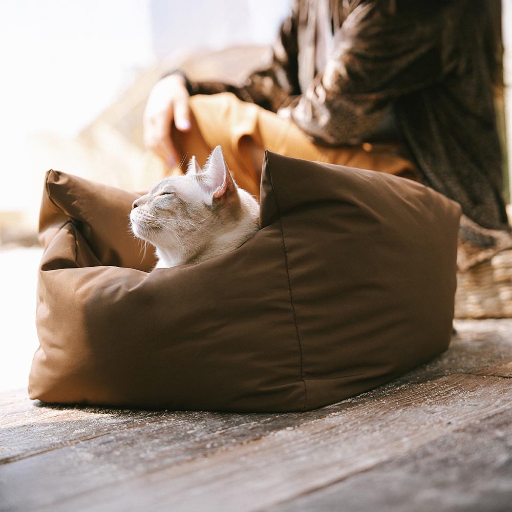 Ampio Seggiolino Auto per Cani Convertibile e Impermeabile - Urban Rover