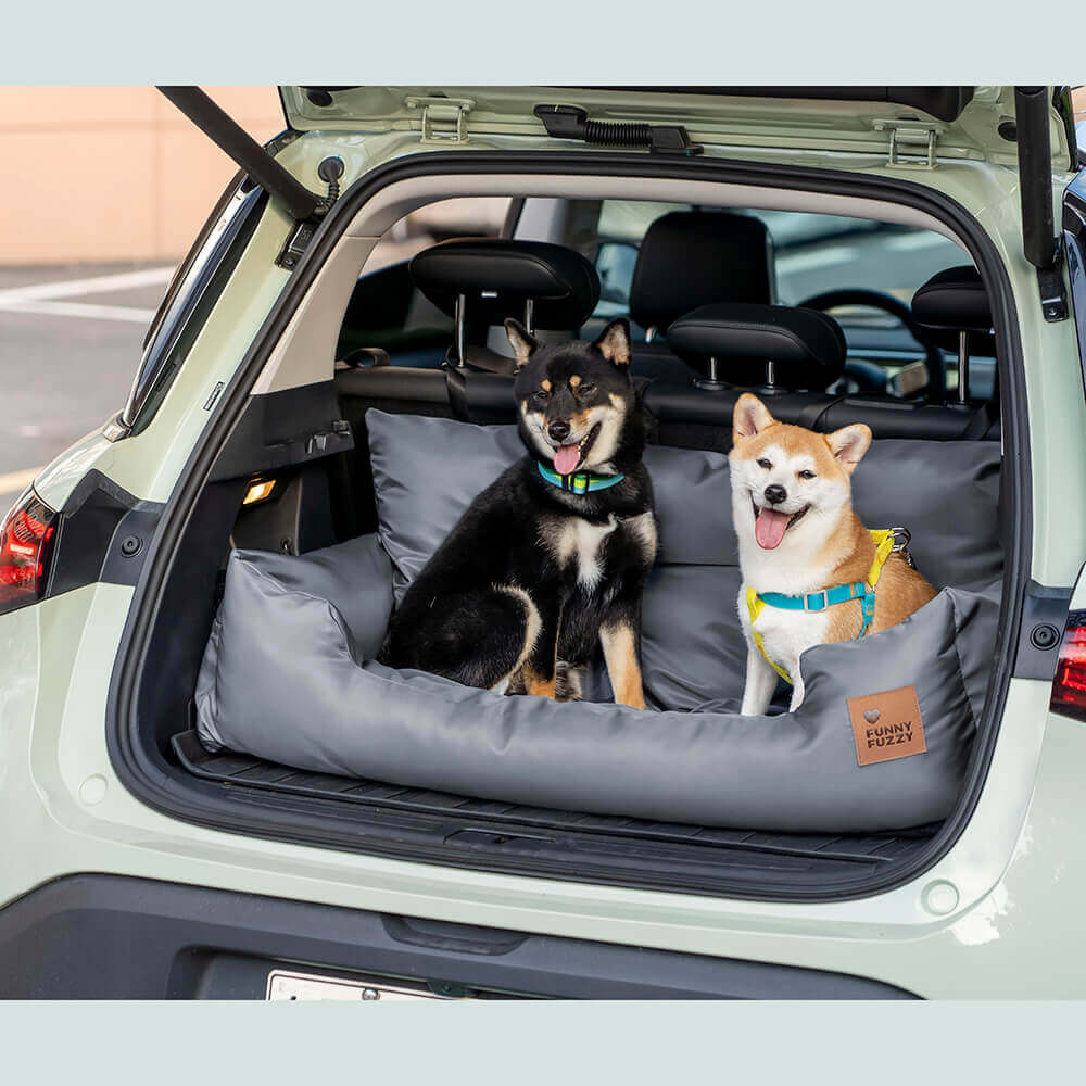 Cuscino da viaggio per la sicurezza impermeabile per cani di taglia media e grande per il sedile posteriore dell'auto