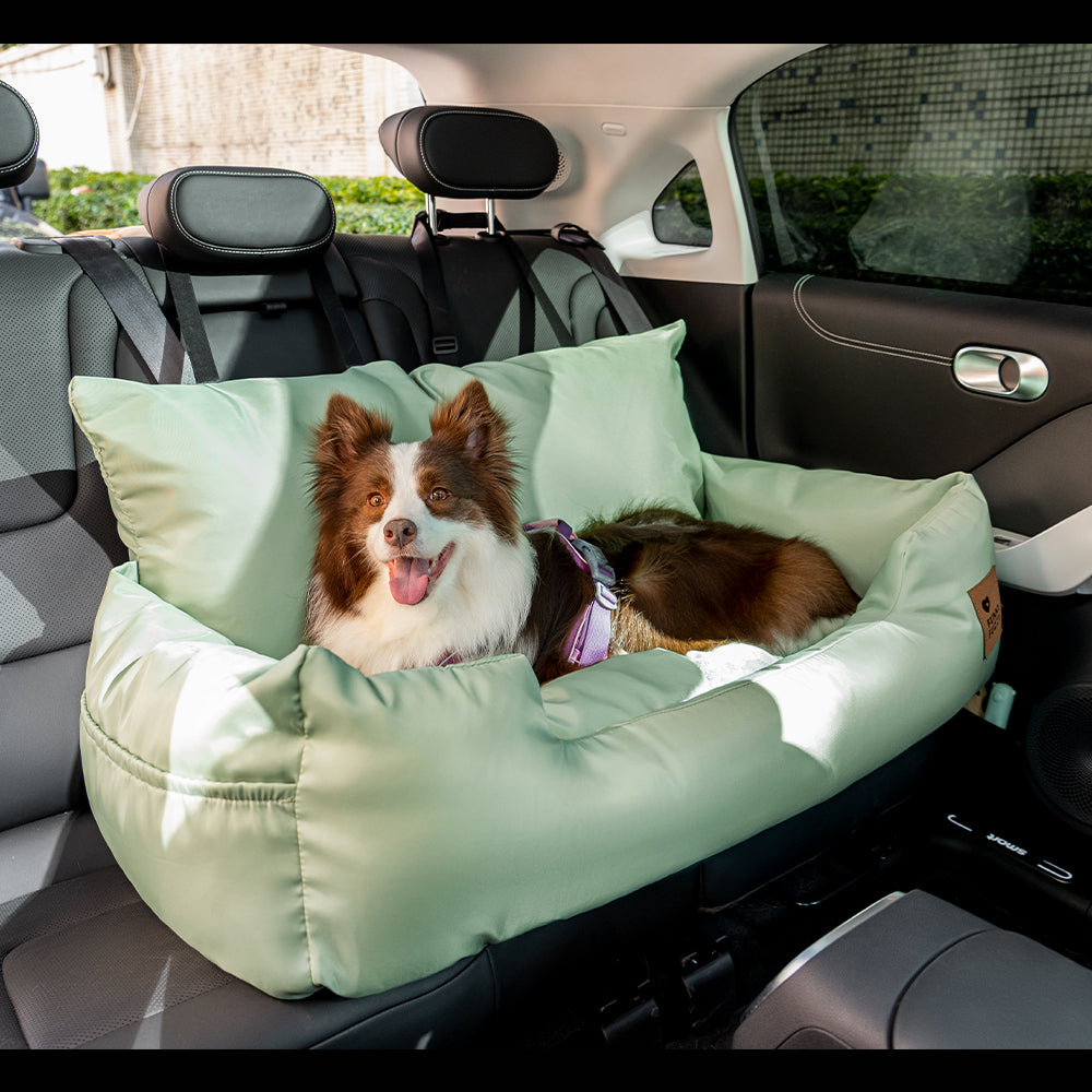 Cuscino da viaggio per la sicurezza impermeabile per cani di taglia media e grande per il sedile posteriore dell'auto