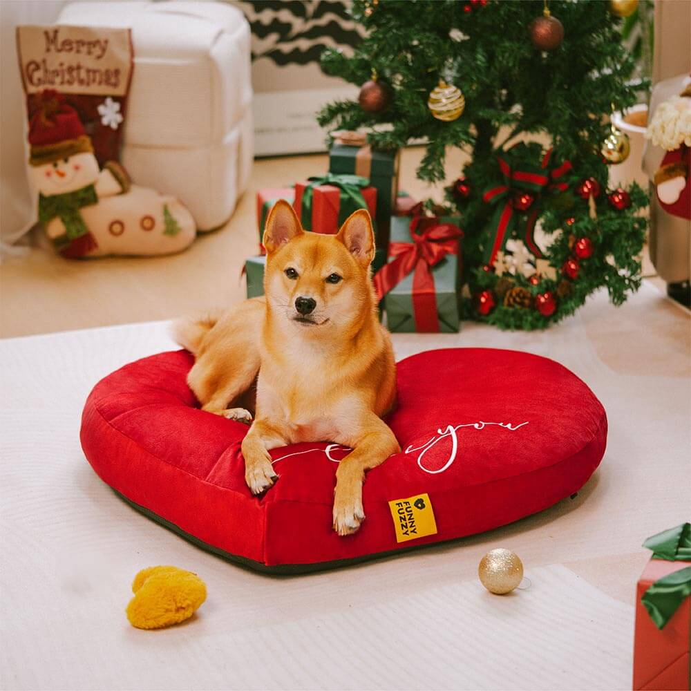 Letto per cani festivo a forma di cuore in velluto