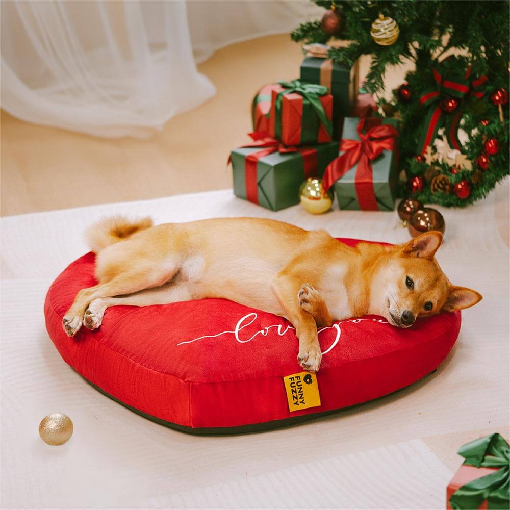 Letto per cani festivo a forma di cuore in velluto