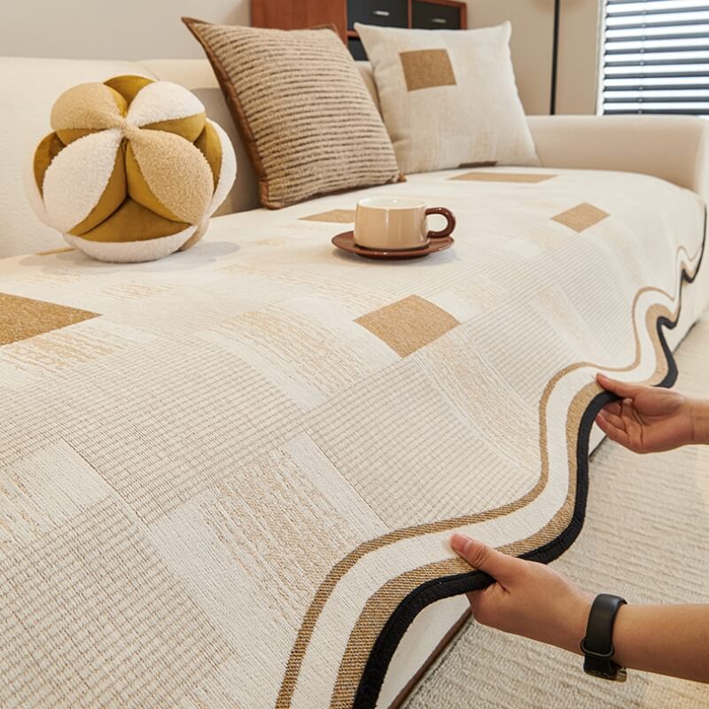 Copertura per divano patchwork irregolare in chenille vintage