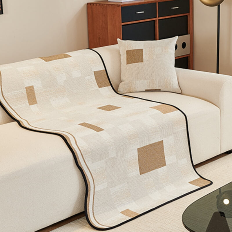 Copertura per divano patchwork irregolare in chenille vintage