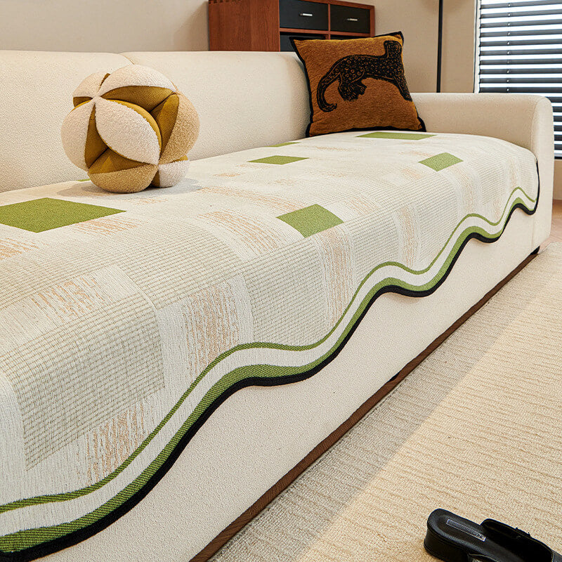 Copertura per divano patchwork irregolare in chenille vintage