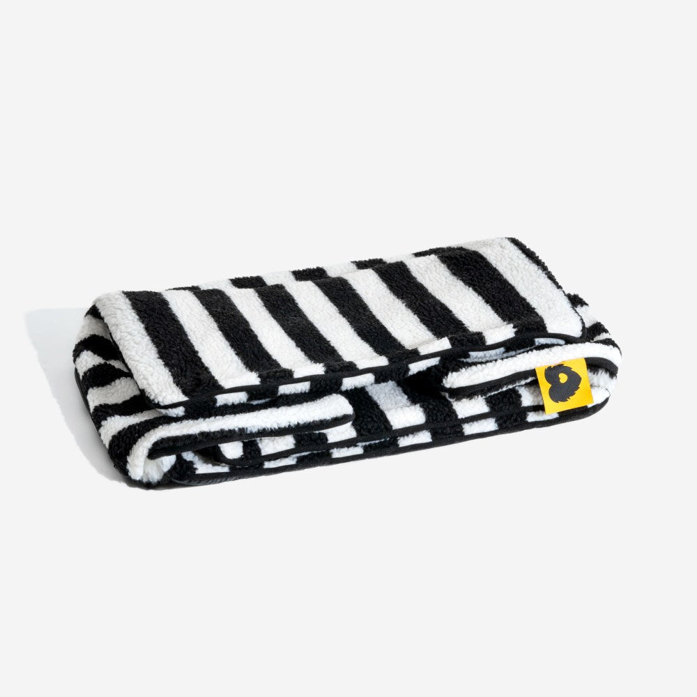 Divano per cani e gatti a doppio strato in faux lambswool a righe alla moda