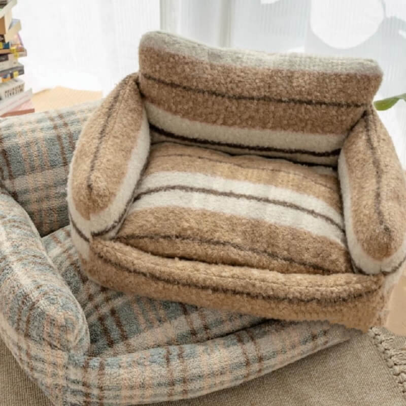 Divano letto per cani e gatti in peluche cozy per vacanze pigre