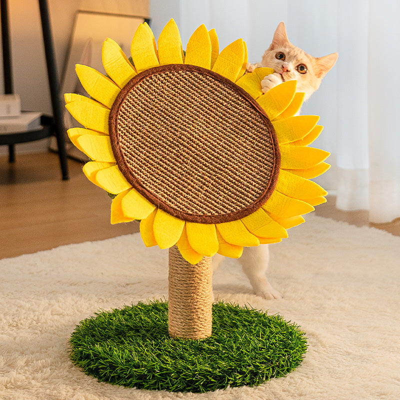 Pannello per graffiare per gatti in sisal a forma di girasole con base stabile in erba.