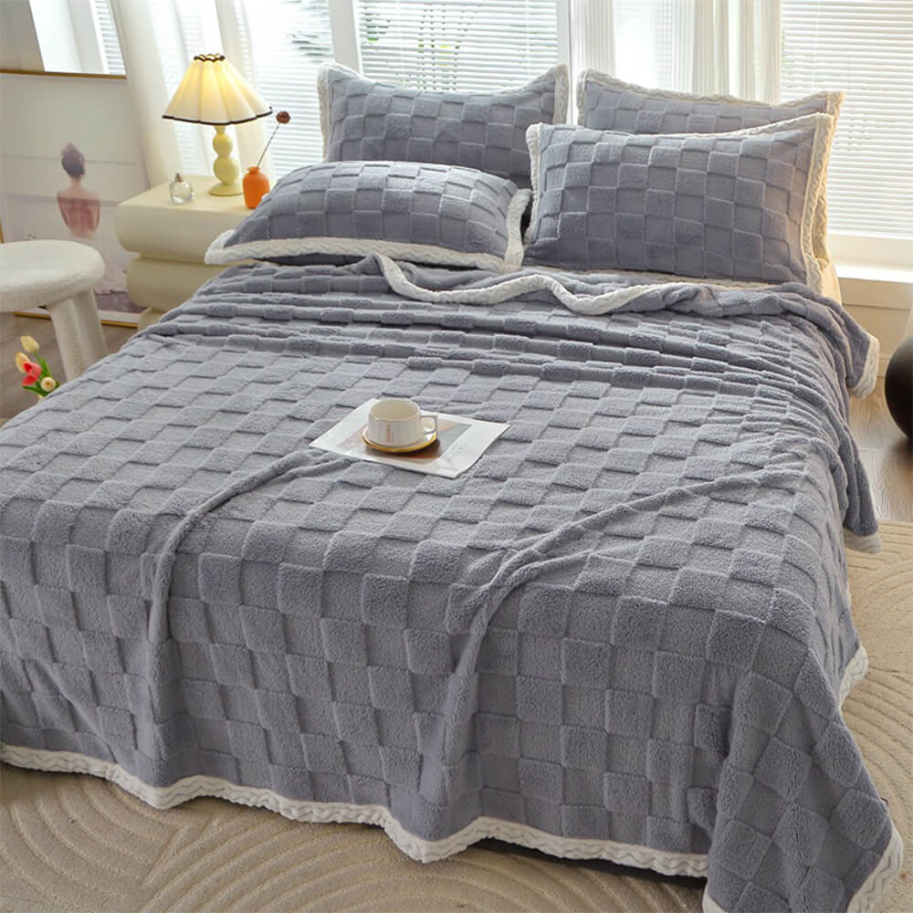 Versatile Checkerboard Super Soft Flannel Throw Blanket