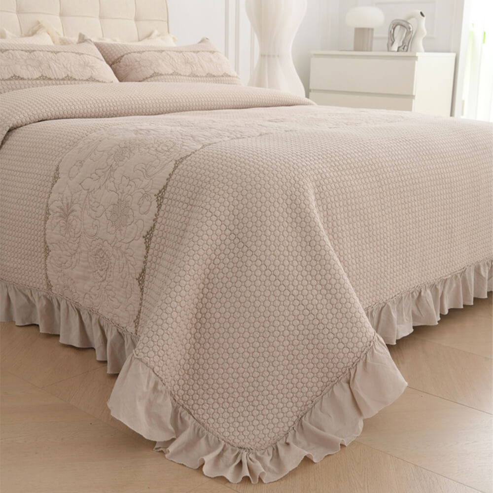 Ruffle Trim Soft Breathable Quilted Cotton Bedspread Set