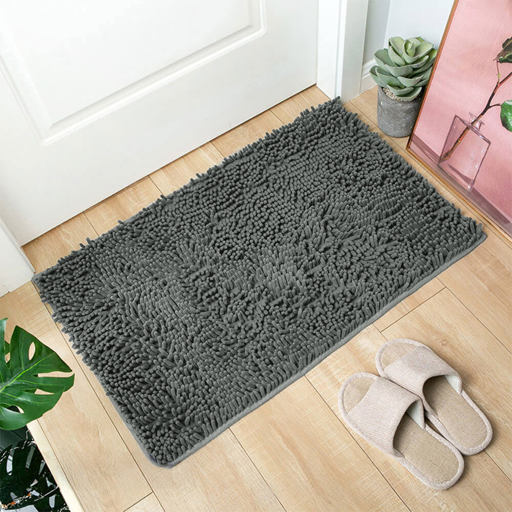 Tappetino per porta anteriore in chenille ultra-assorbente e antiscivolo per zampe di cani sporche.