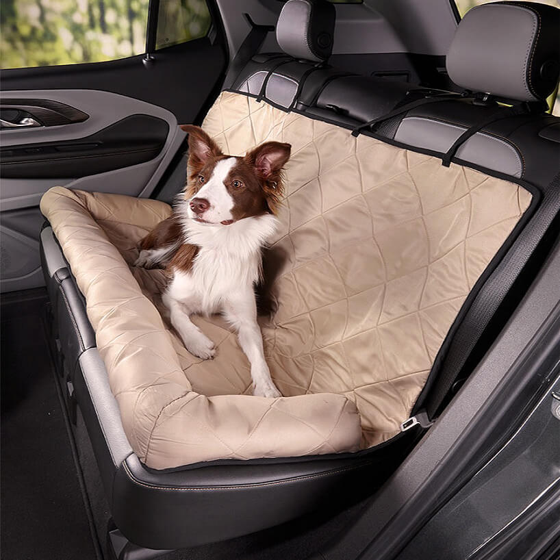 Cuscini di sicurezza per viaggi in auto per cani di taglia media e grande per il sedile posteriore.