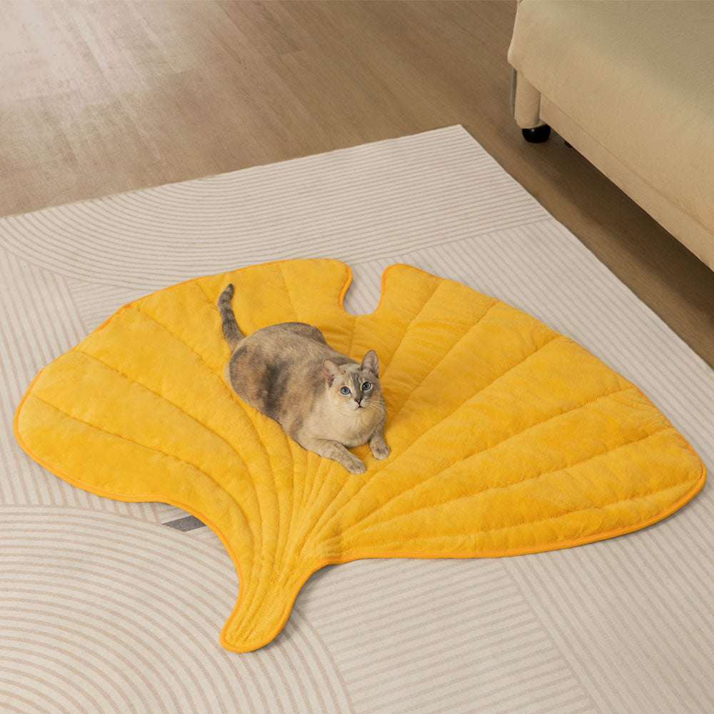 Tapis pour chien lavable en forme de feuille en peluche - Le collecteur de feuilles