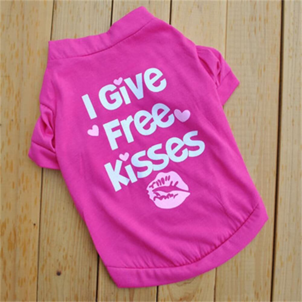 "I Give Free Kisses" Dog T-Shirt - Fun and Playful Pet Apparel