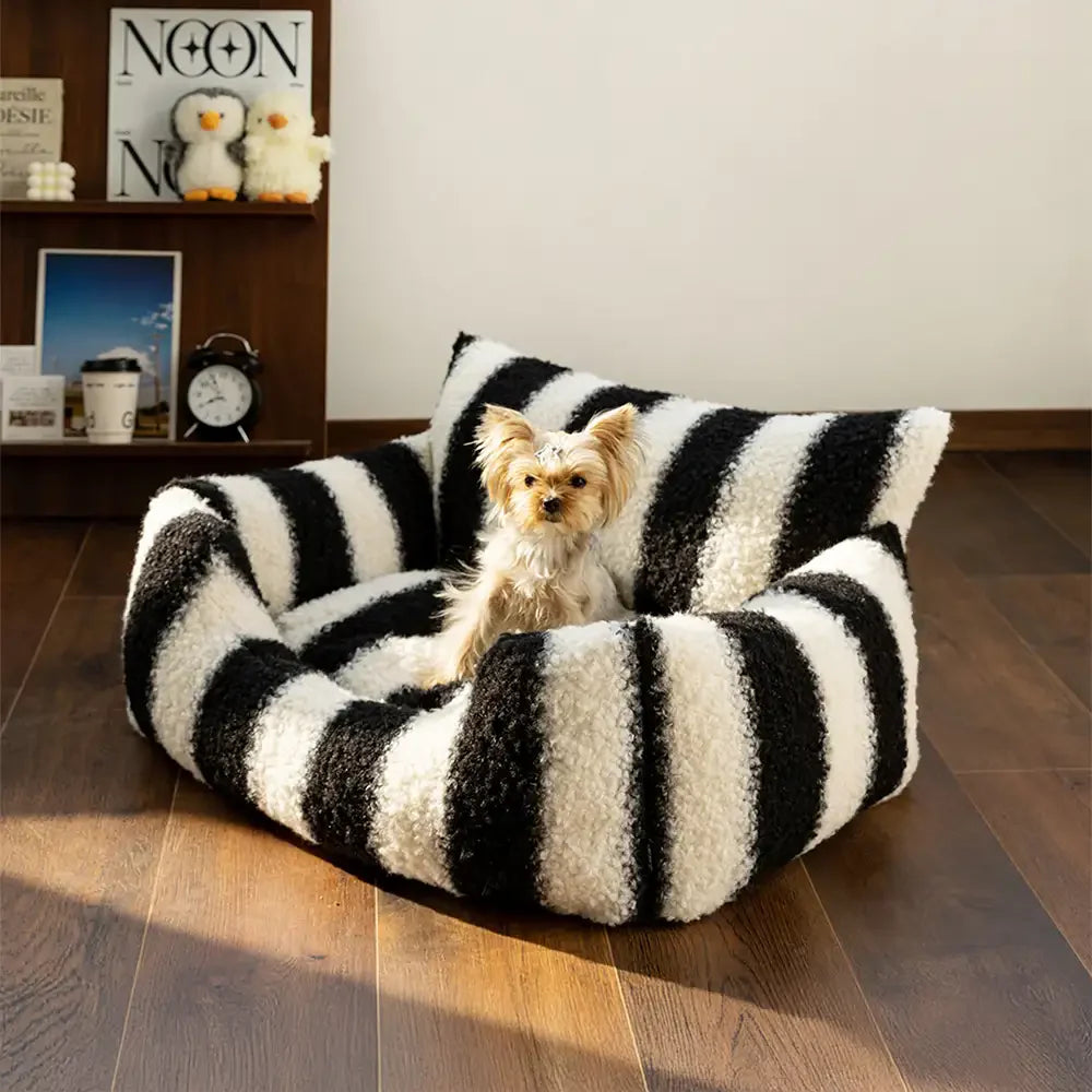 Letto per cani e gatti in morbida lana finta a righe bianco e nero - Tasti del pianoforte invernali