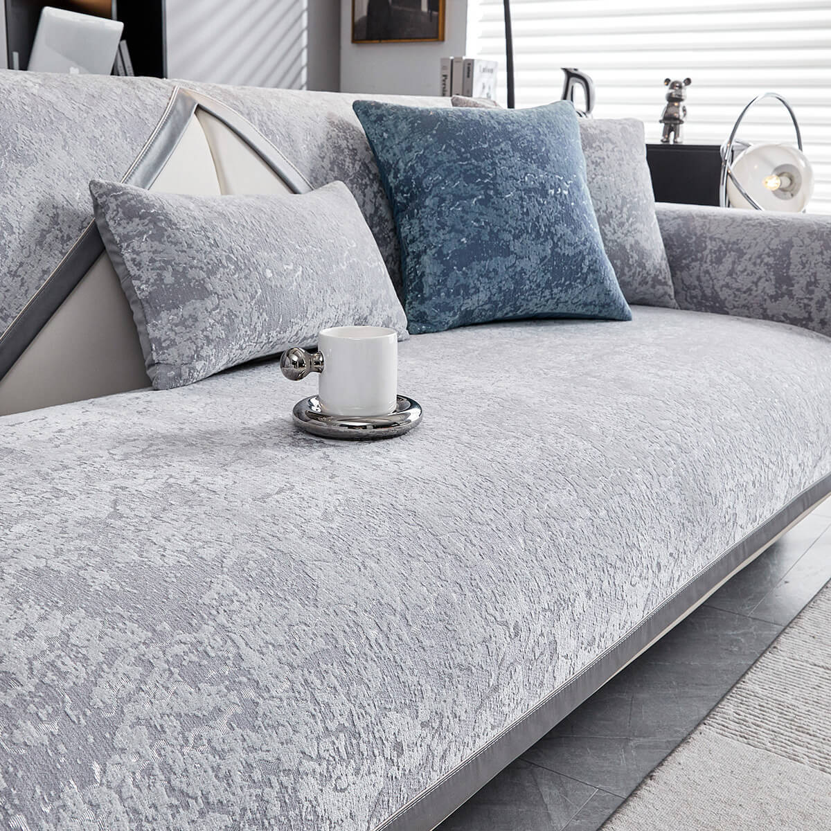 Copertura per divano in chenille resistente all'usura e anti-graffio, protezione antiscivolo.