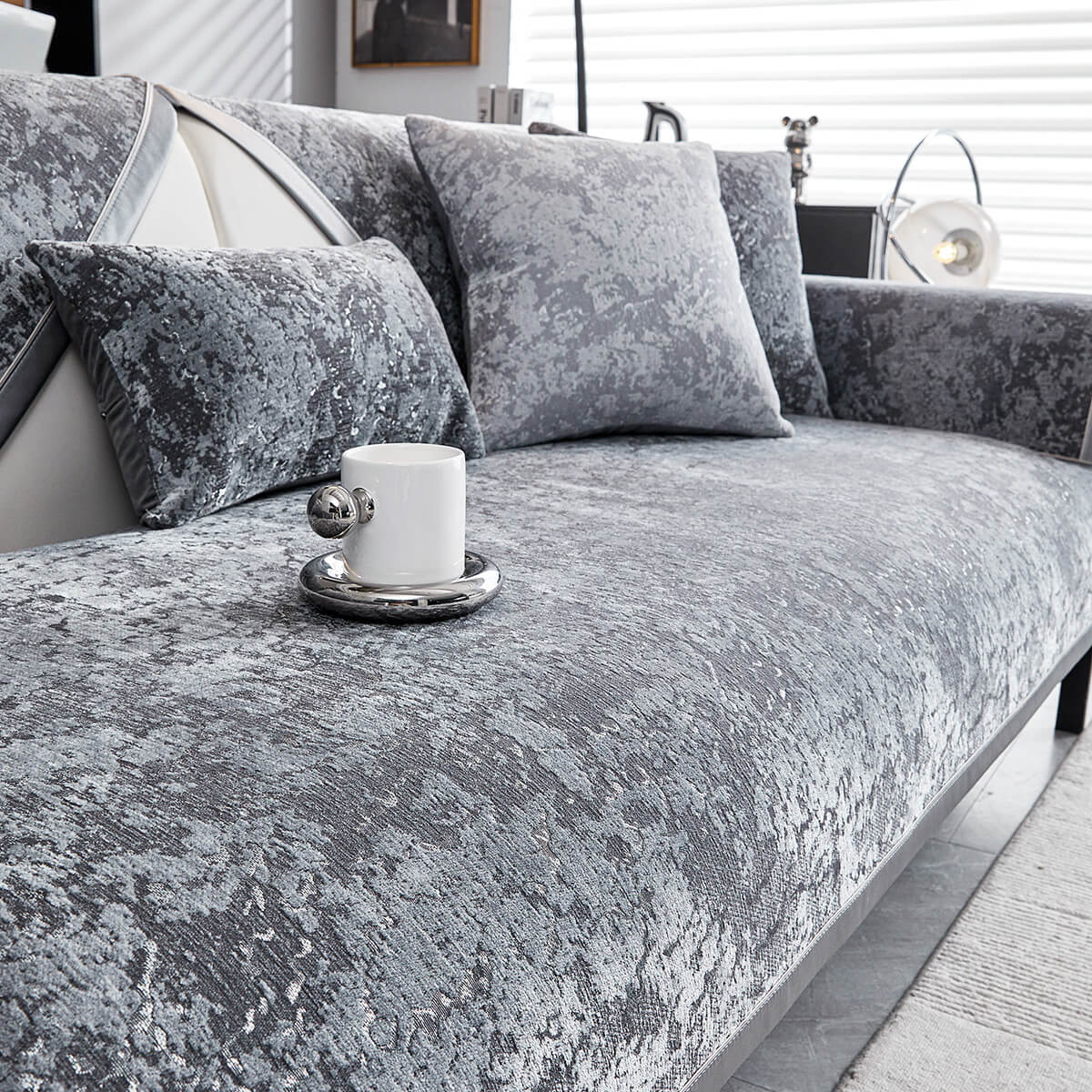 Copertura per divano in chenille resistente all'usura e anti-graffio, protezione antiscivolo.