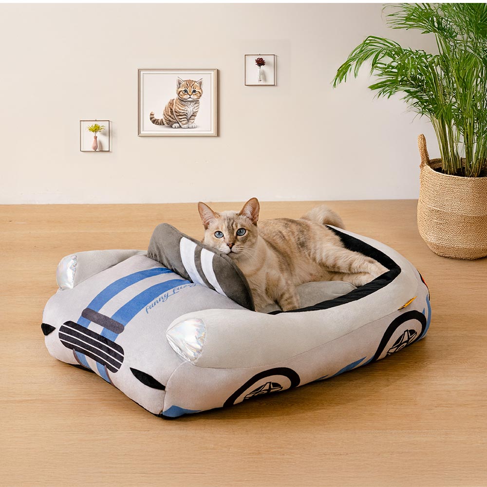 Letto per gatti imbottito a forma di auto da corsa cabriolet classica - Fast＆Fur