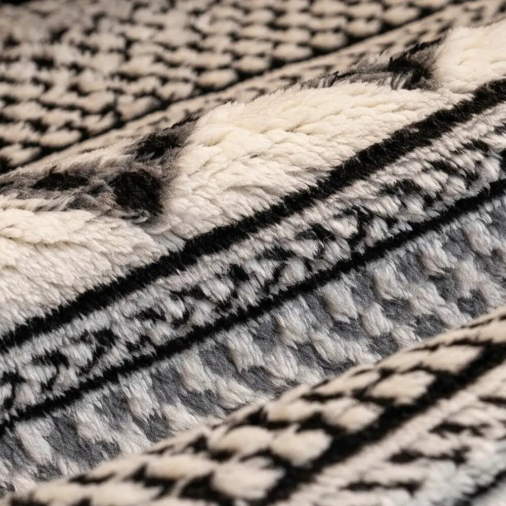 Copertura per divano classica in plaid, resistente ai graffi, comoda e antiscivolo.