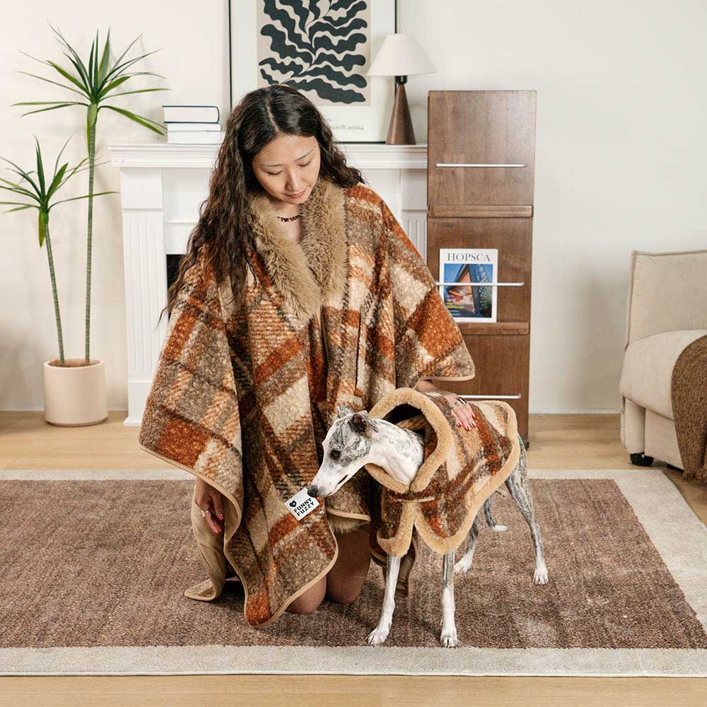 Poncho Classico a Quadri Caldo per Umani e Cani - Compagni Festivi