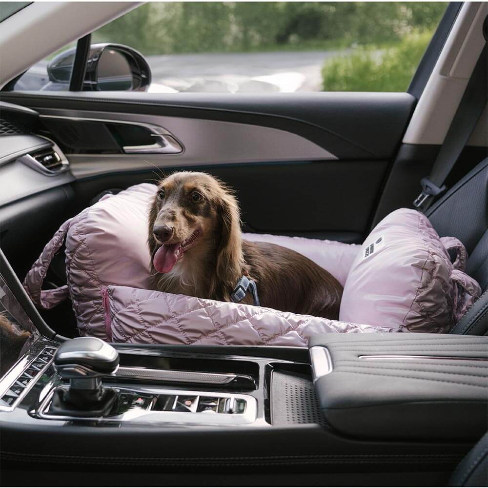 Letto rialzato per seggiolino auto per cani trapuntato di lusso Cloud