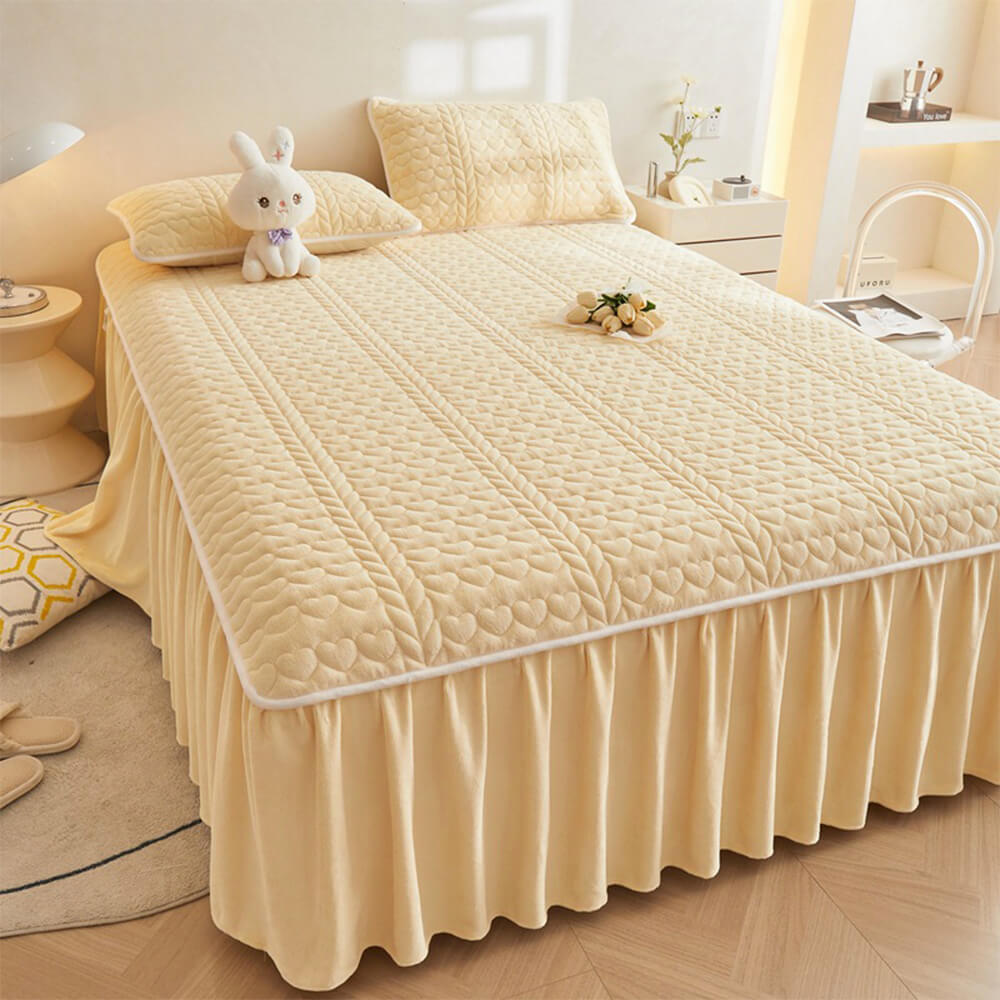 Creamy Milk Velvet Quilted Bed Skirt Set