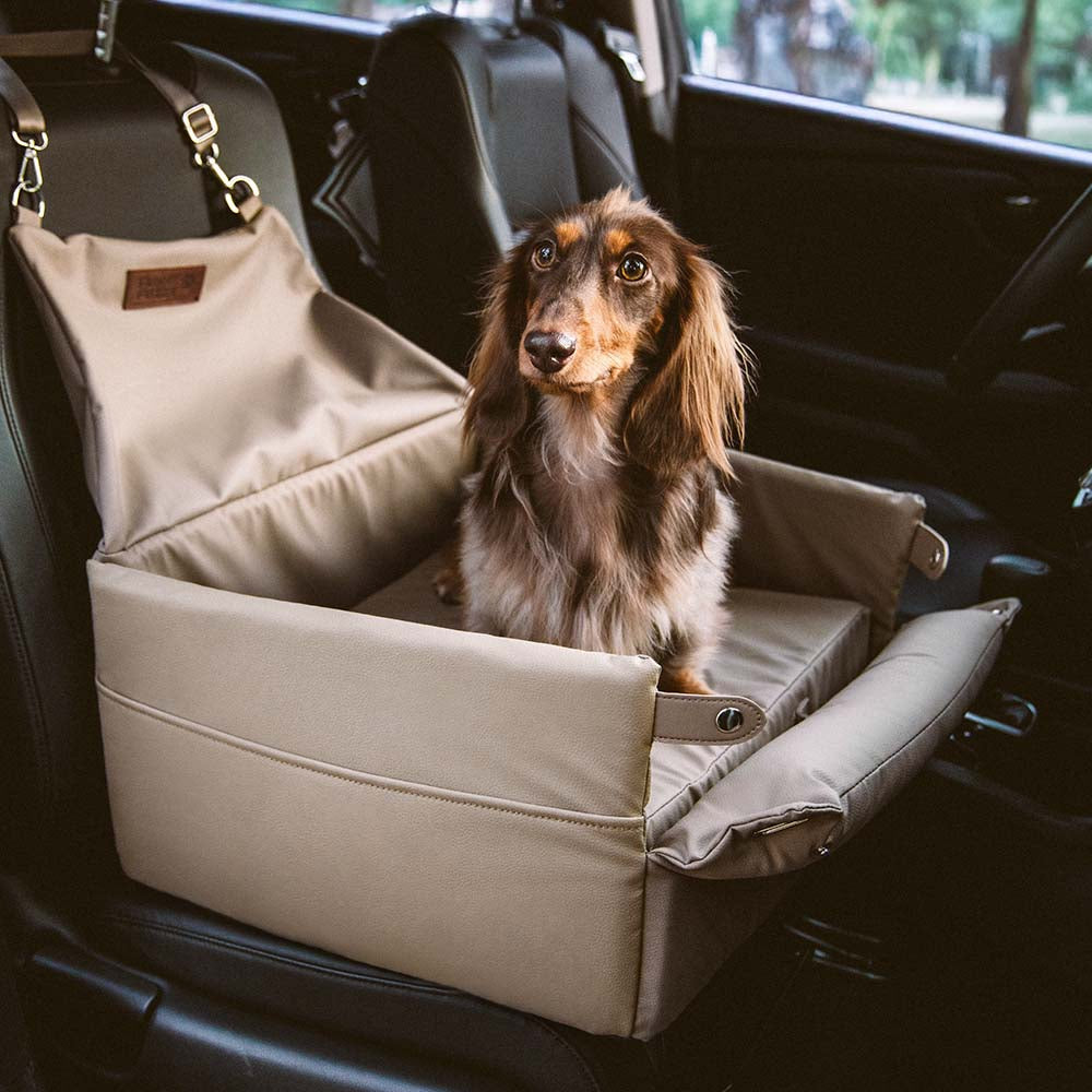 Seggiolino per cani elevato in ecopelle deluxe - Urban Voyager