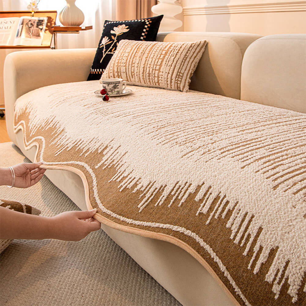 Copertura per divano in peluche con linee astratte moderne e bordi ondulati