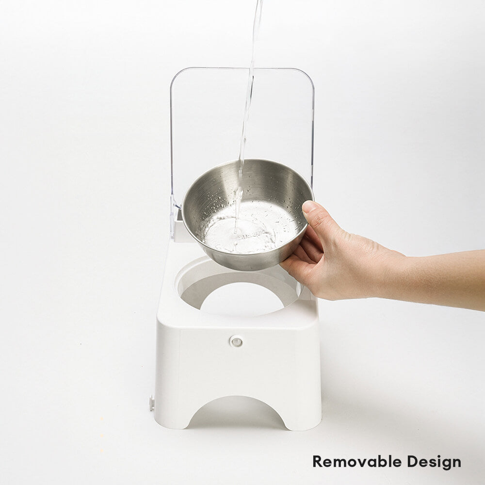 Alimentatore per animali con protezione antipolvere e induzione senza contatto.