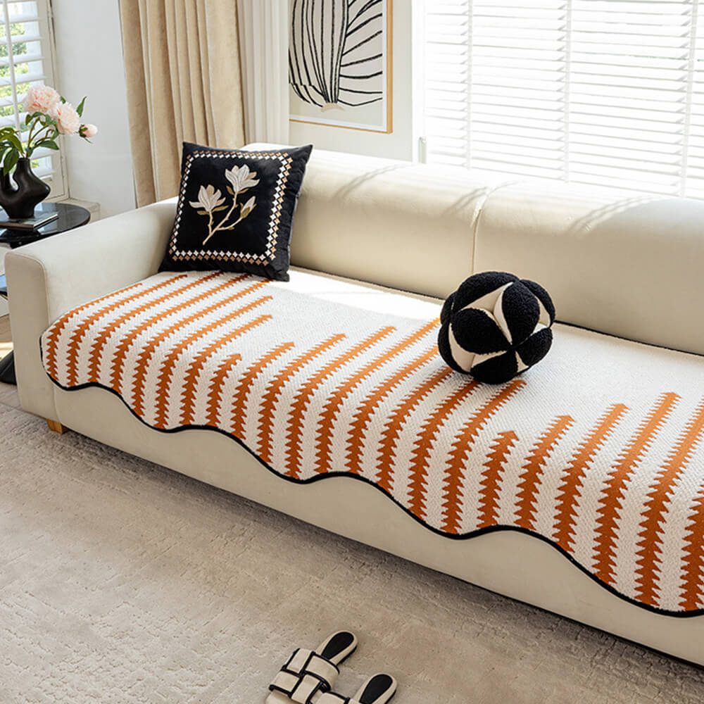 Copertura per divano in chenille a righe a zigzag moderne con bordi ondulati