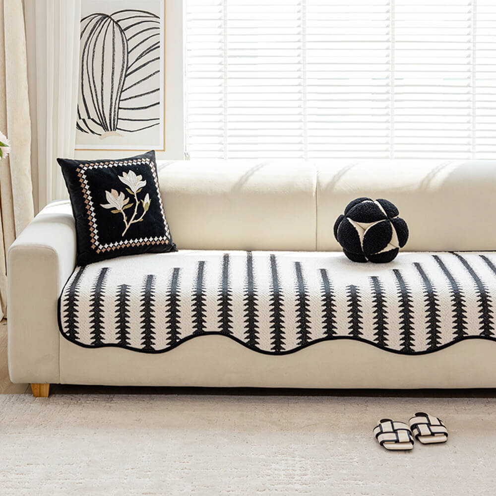 Copertura per divano in chenille a righe a zigzag moderne con bordi ondulati